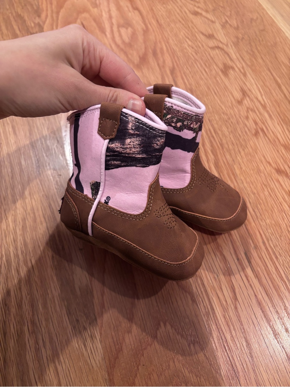 NWOT. Blazin Roxx Brown and Pink Toddlers' Western Booties. 0-6 months.
